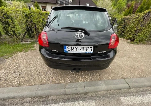 Toyota Auris cena 19000 przebieg: 230000, rok produkcji 2007 z Myszków małe 56